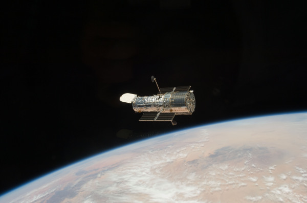 STS 125 - Hubble released