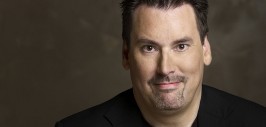 800px-David_J._Eicher_in_2010
