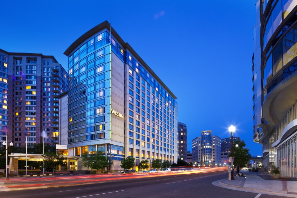Westin Arlington Exterior Dusk